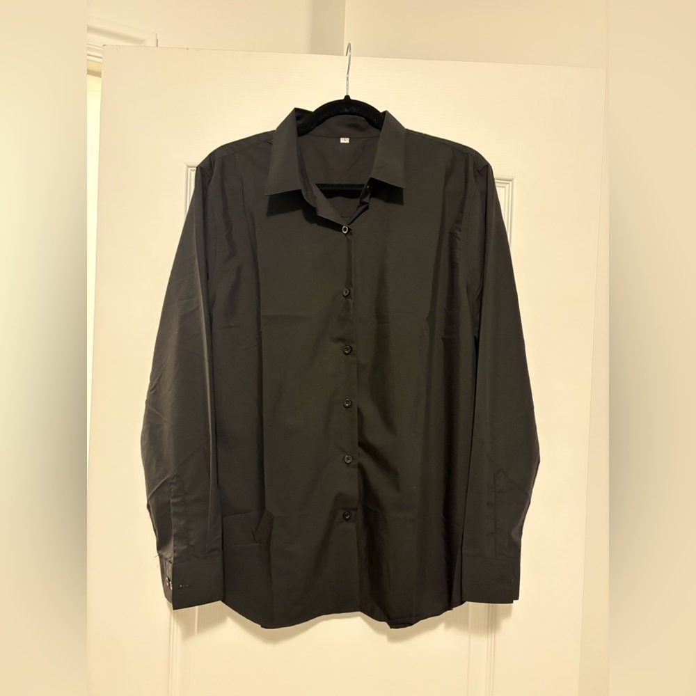 Men's Black Button-Up Dress Shirt